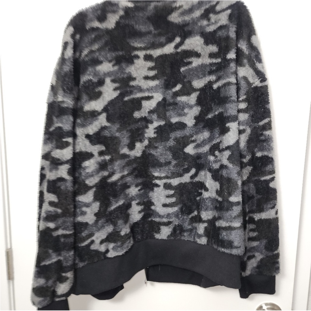 NY&CO Camouflage Teddy Jacket size xlarge - Picture 2 of 2